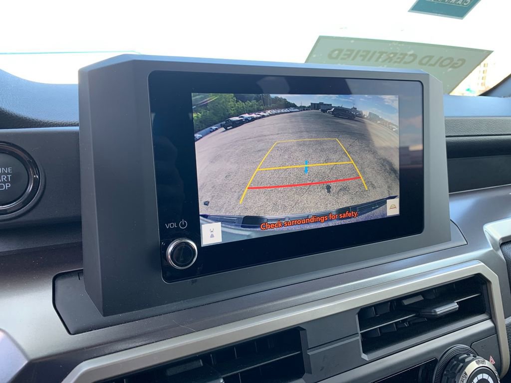 Used 2025 Toyota Tacoma SR5 AWD/4WD image 23