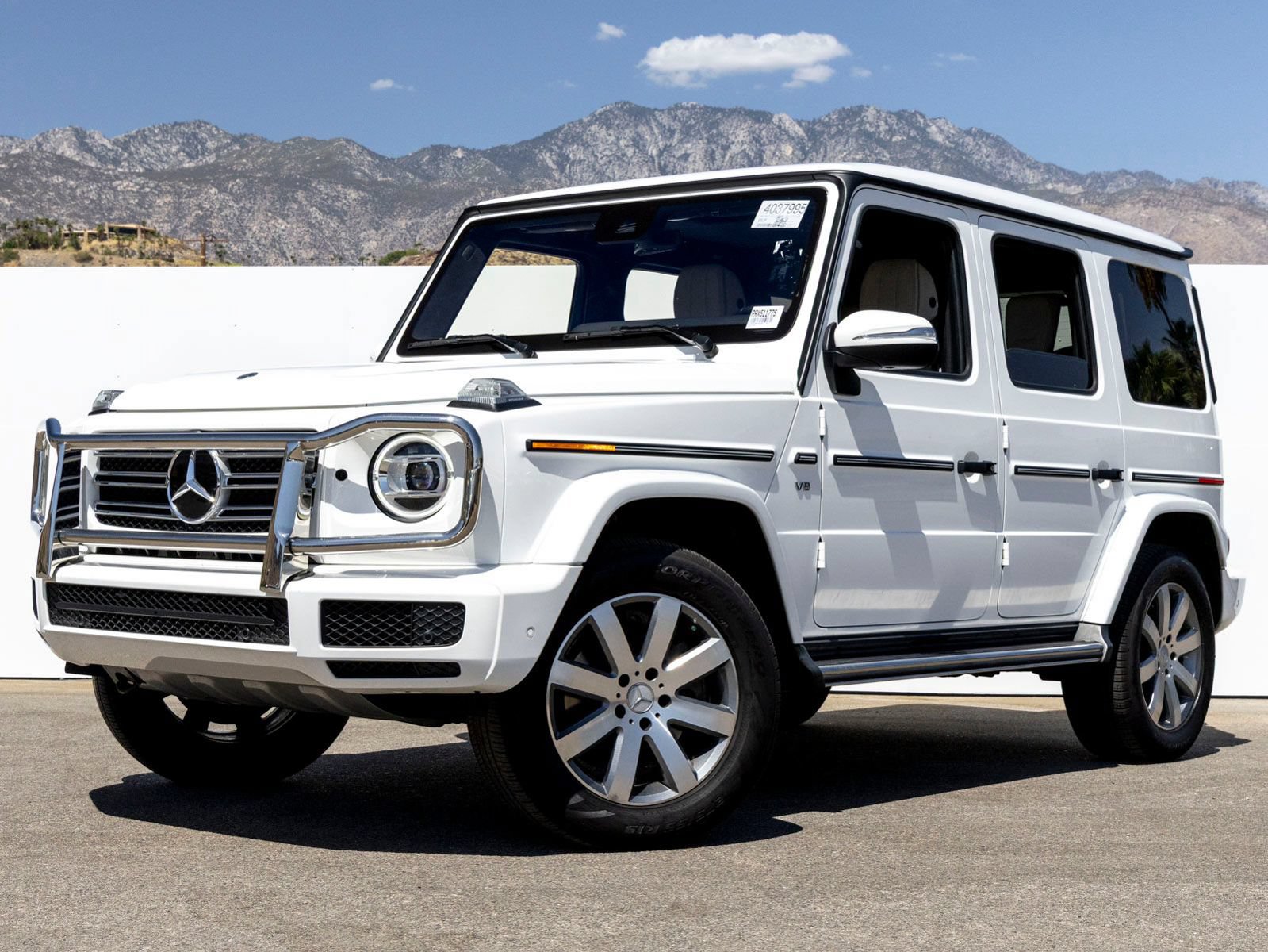 Used 2024 Mercedes-Benz G 550 image 1