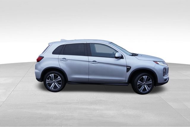 Used 2021 Mitsubishi Outlander Sport ES image 3