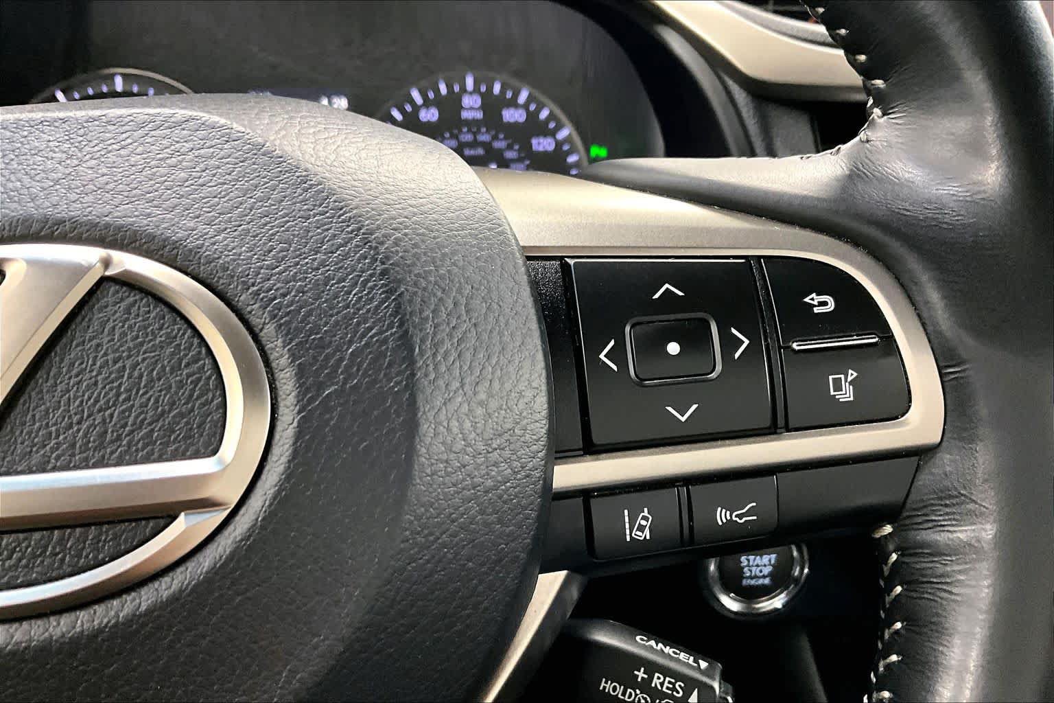 Used 2018 Lexus RX 350L FWD image 23