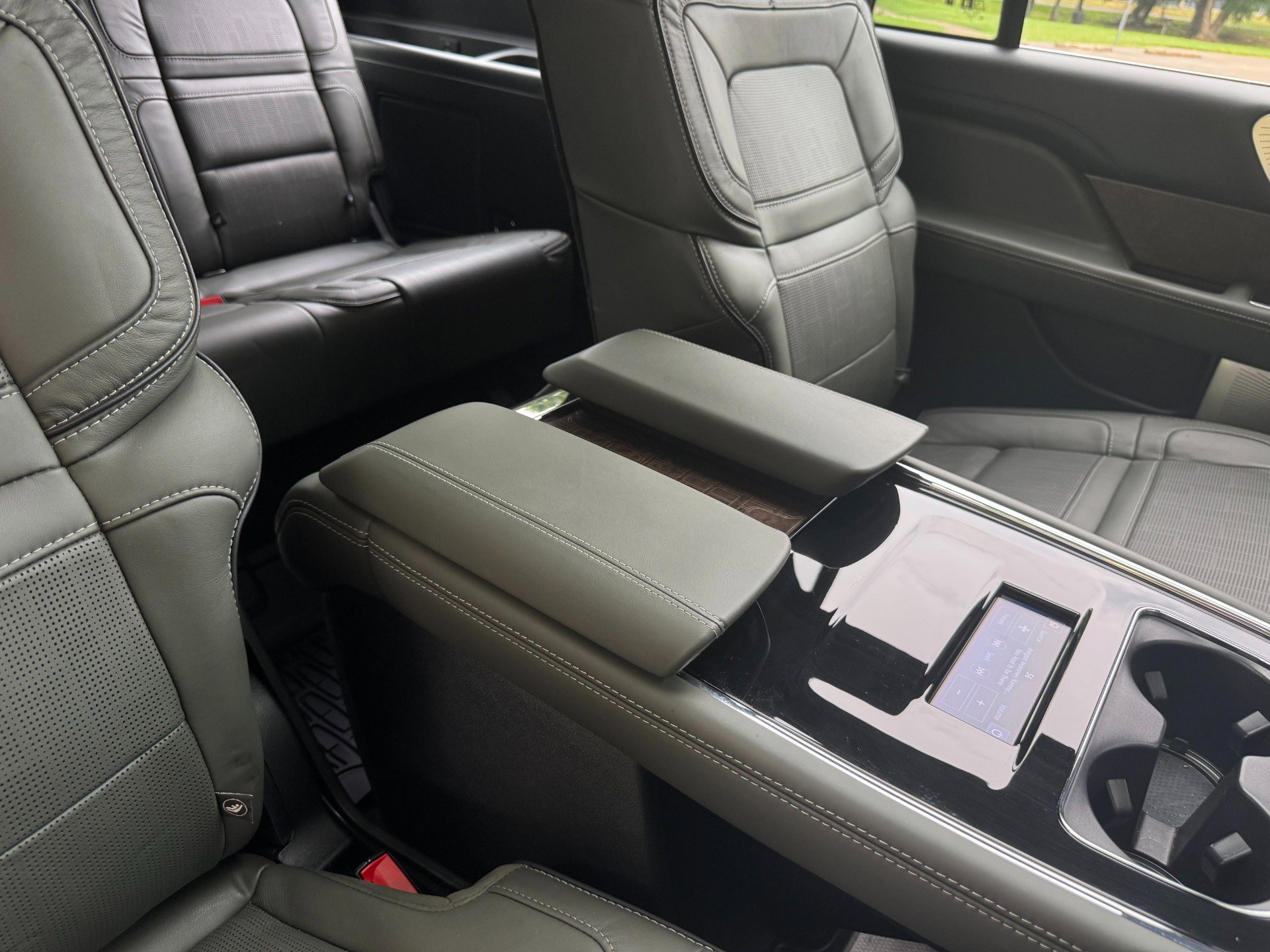 Used 2022 Lincoln Navigator Black Label image 47