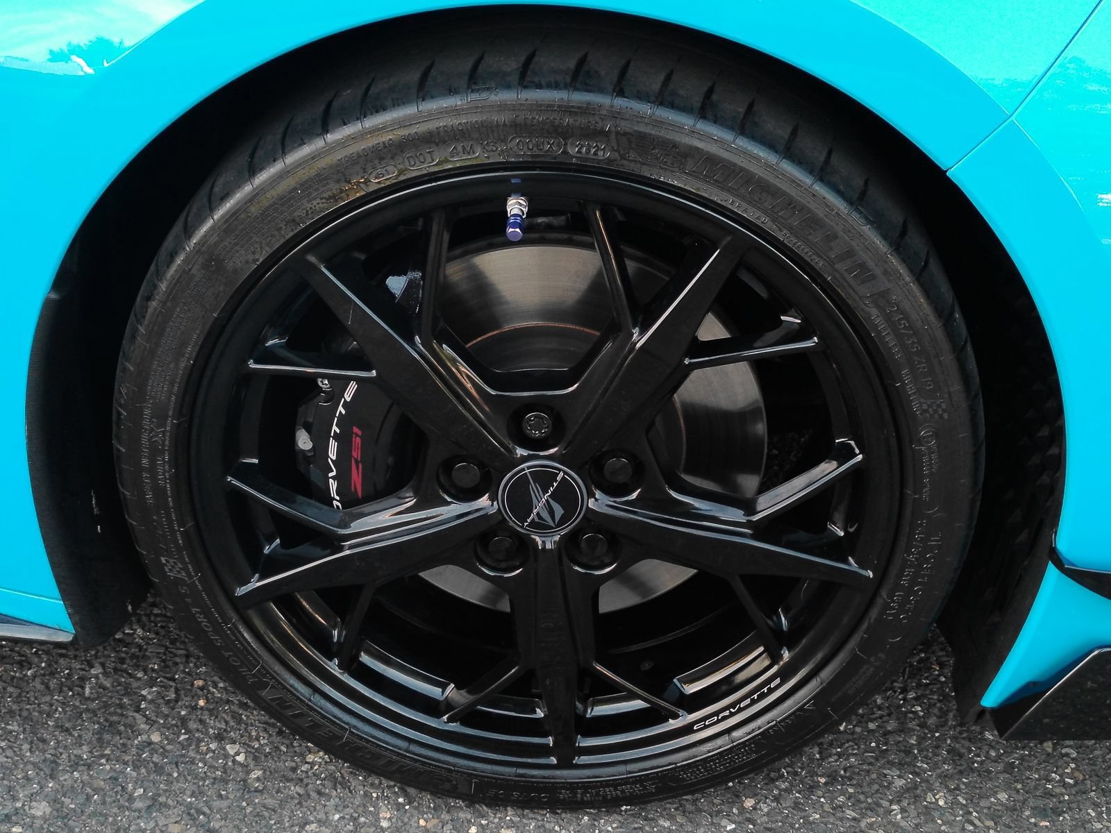 Certified 2021 Chevrolet Corvette Stingray Premium Conv w/ Z51 Performance Package RWD image 32