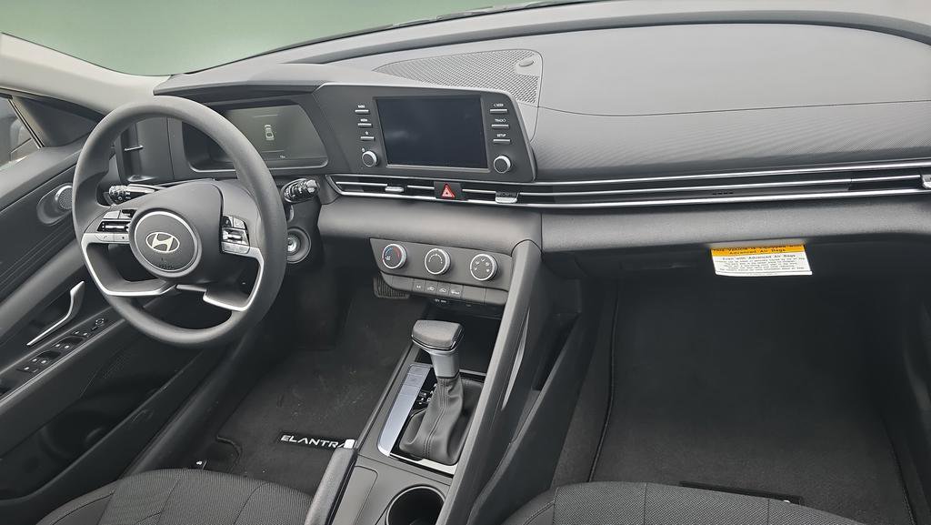 New 2026 Hyundai Elantra SE w/ Cargo Package FWD image 11