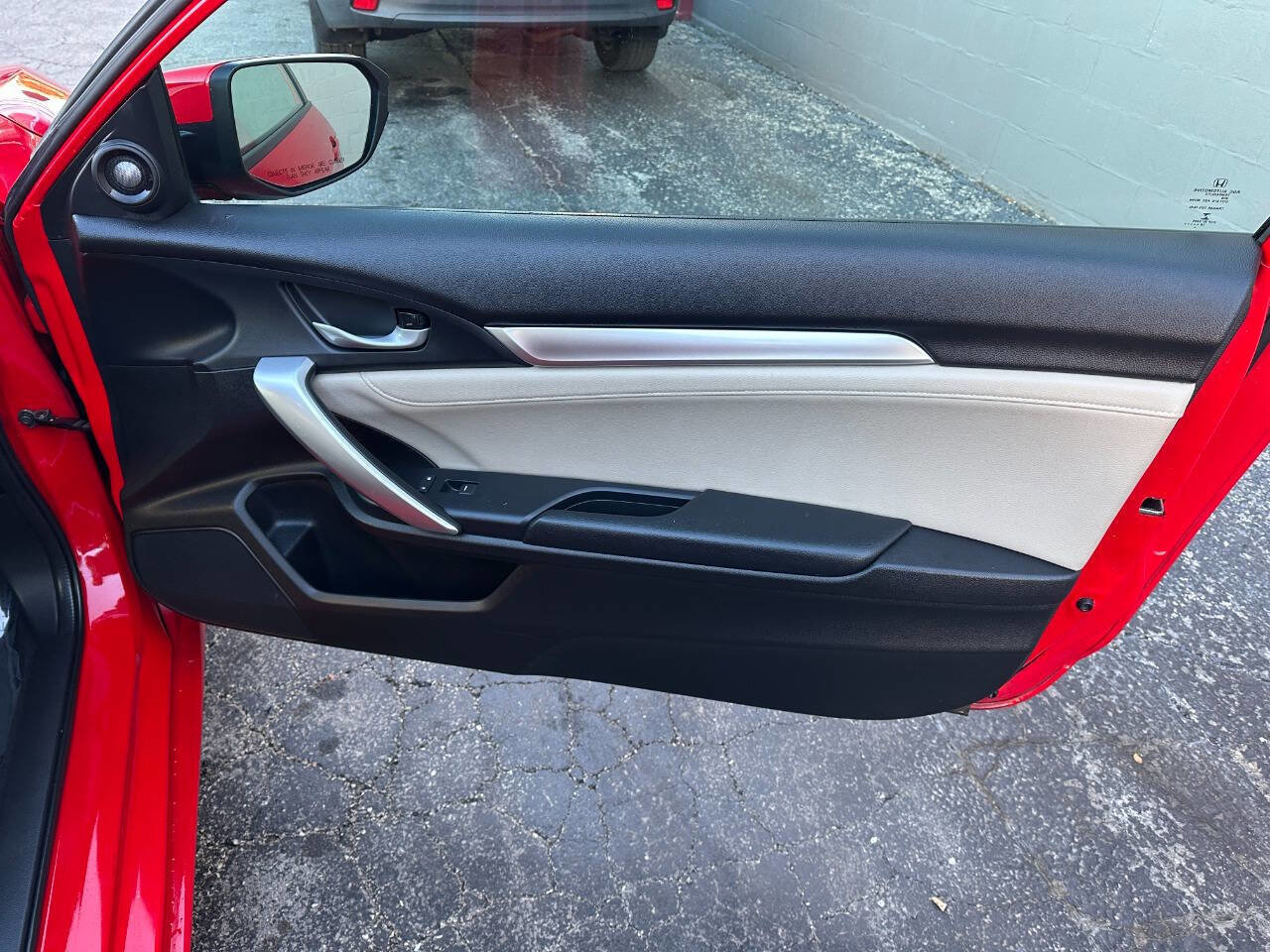 Used 2016 Honda Civic EX-L image 18