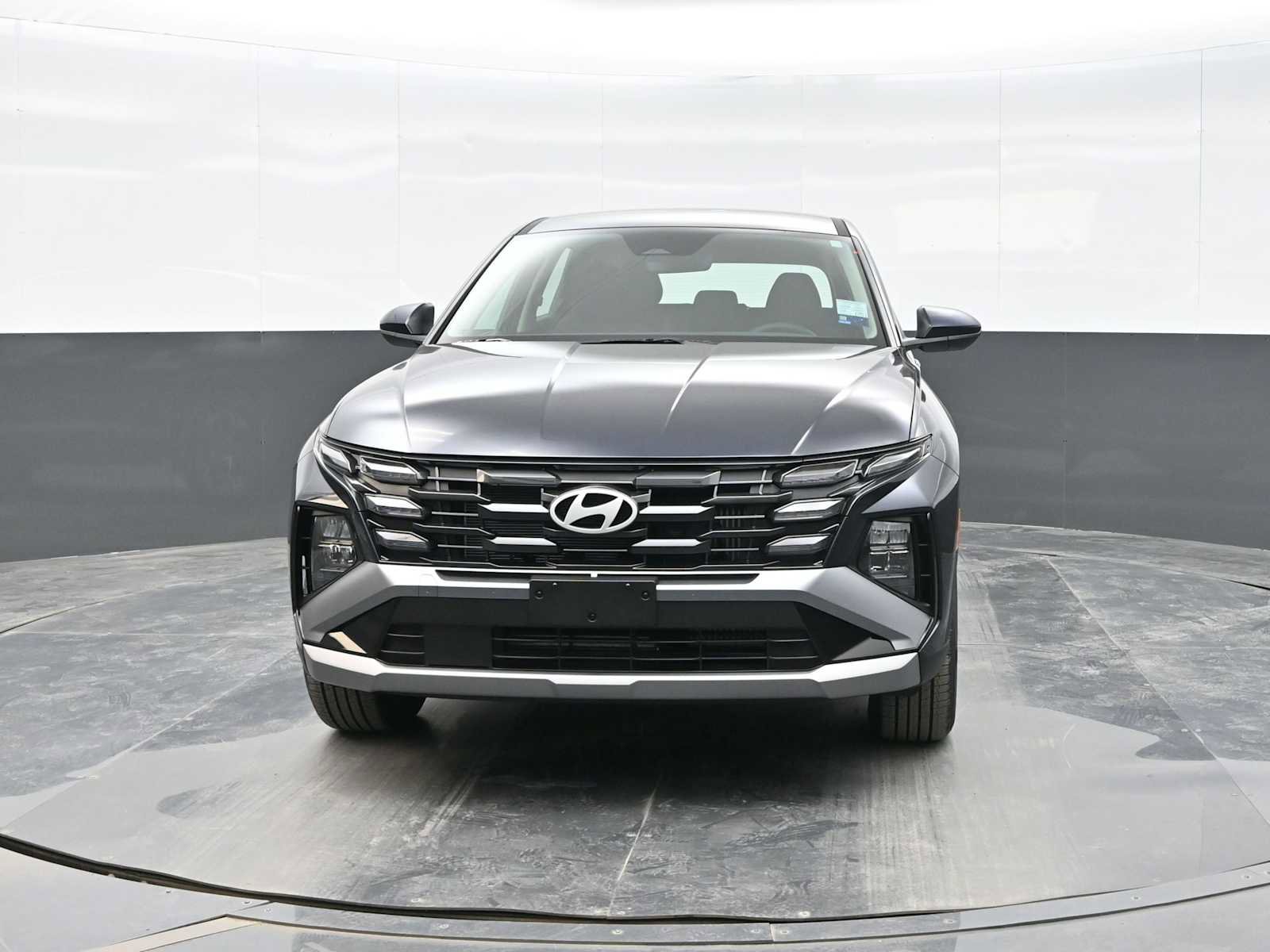 New 2026 Hyundai Tucson Blue SE image 2