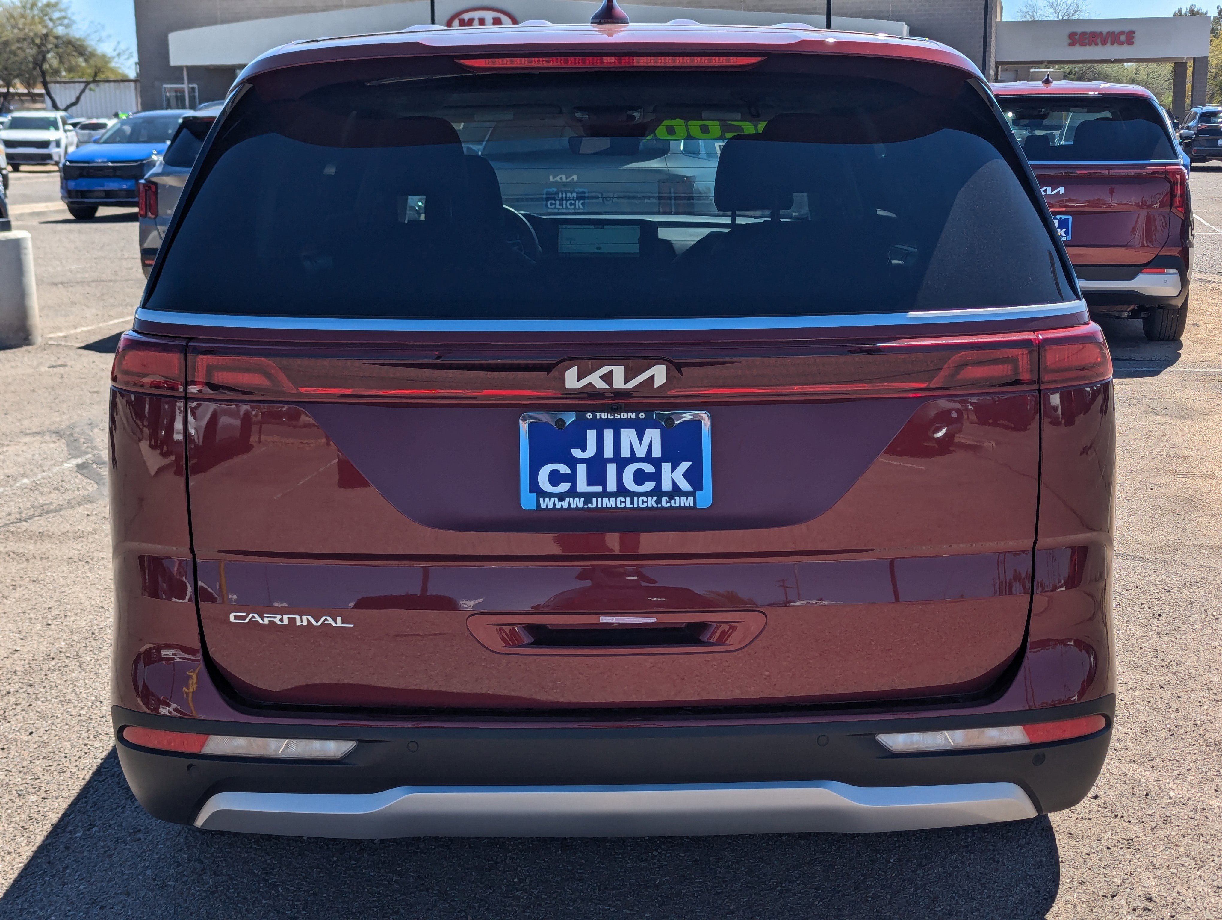 Certified 2024 Kia Carnival EX image 3