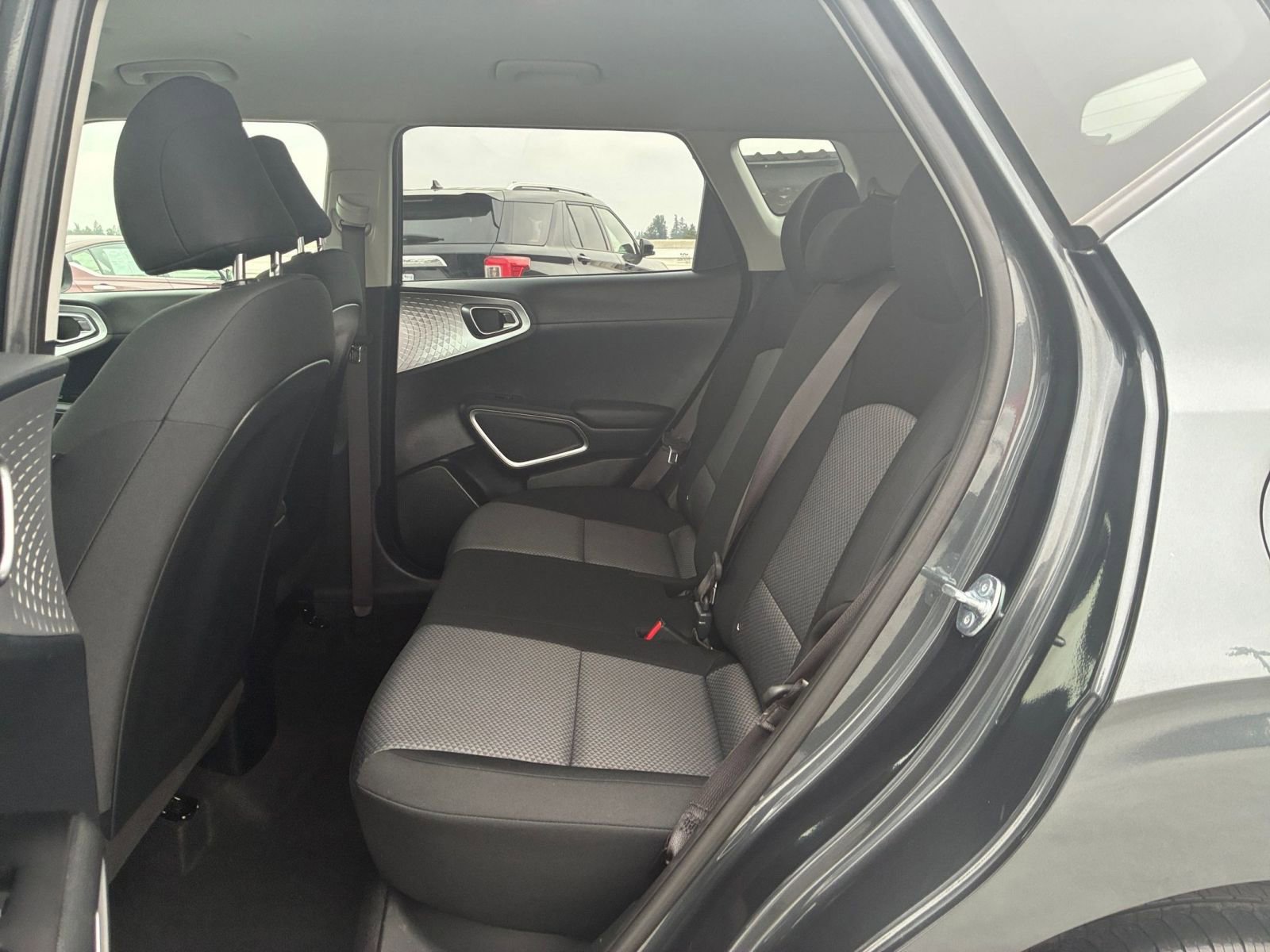 Used 2025 Kia Soul LX w/ LX Technology Package image 23