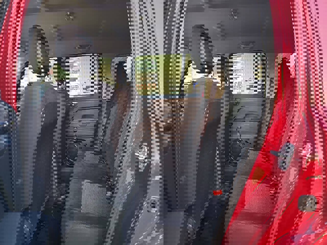 Used 2016 Jeep Patriot Sport image 11