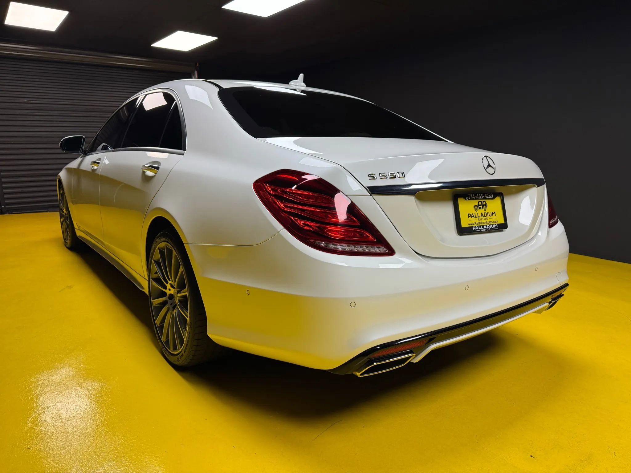 Used 2016 Mercedes-Benz S 550 Sedan image 4
