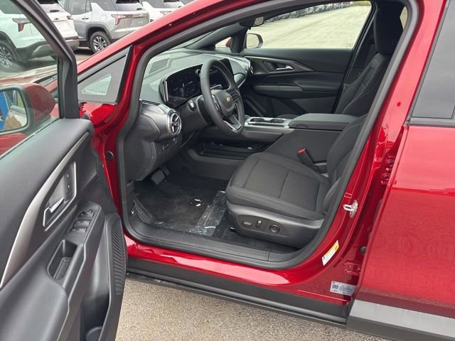 New 2025 Chevrolet Equinox EV LT w/ Comfort Package AWD/4WD image 12