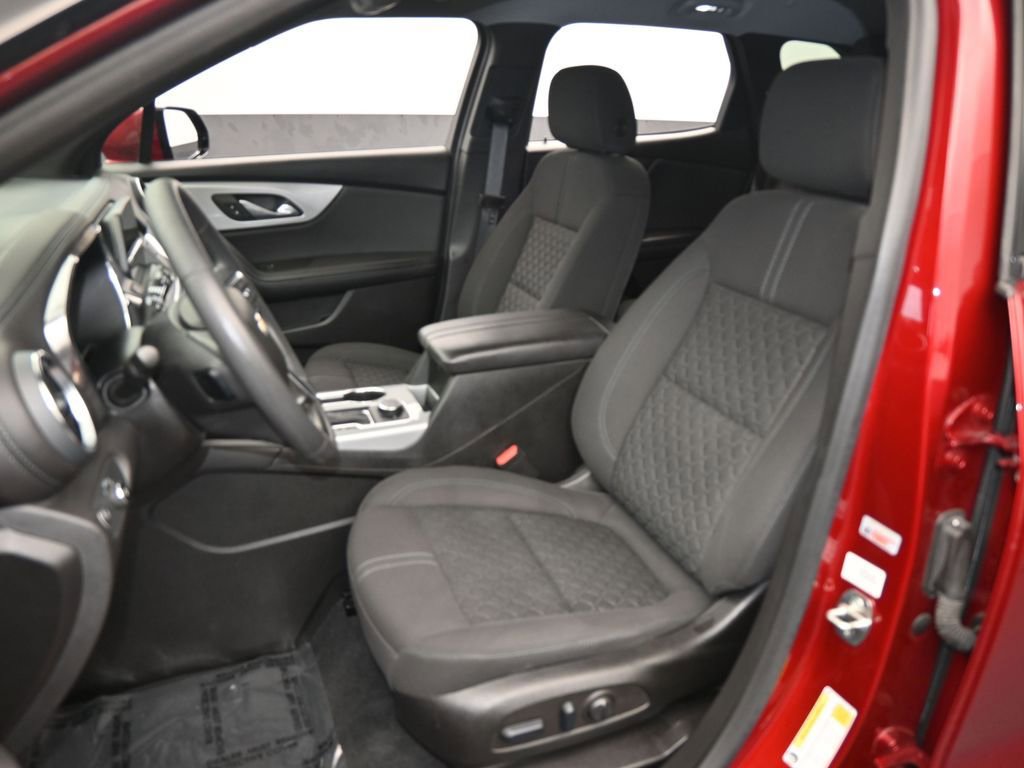 Used 2022 Chevrolet Blazer LT image 21