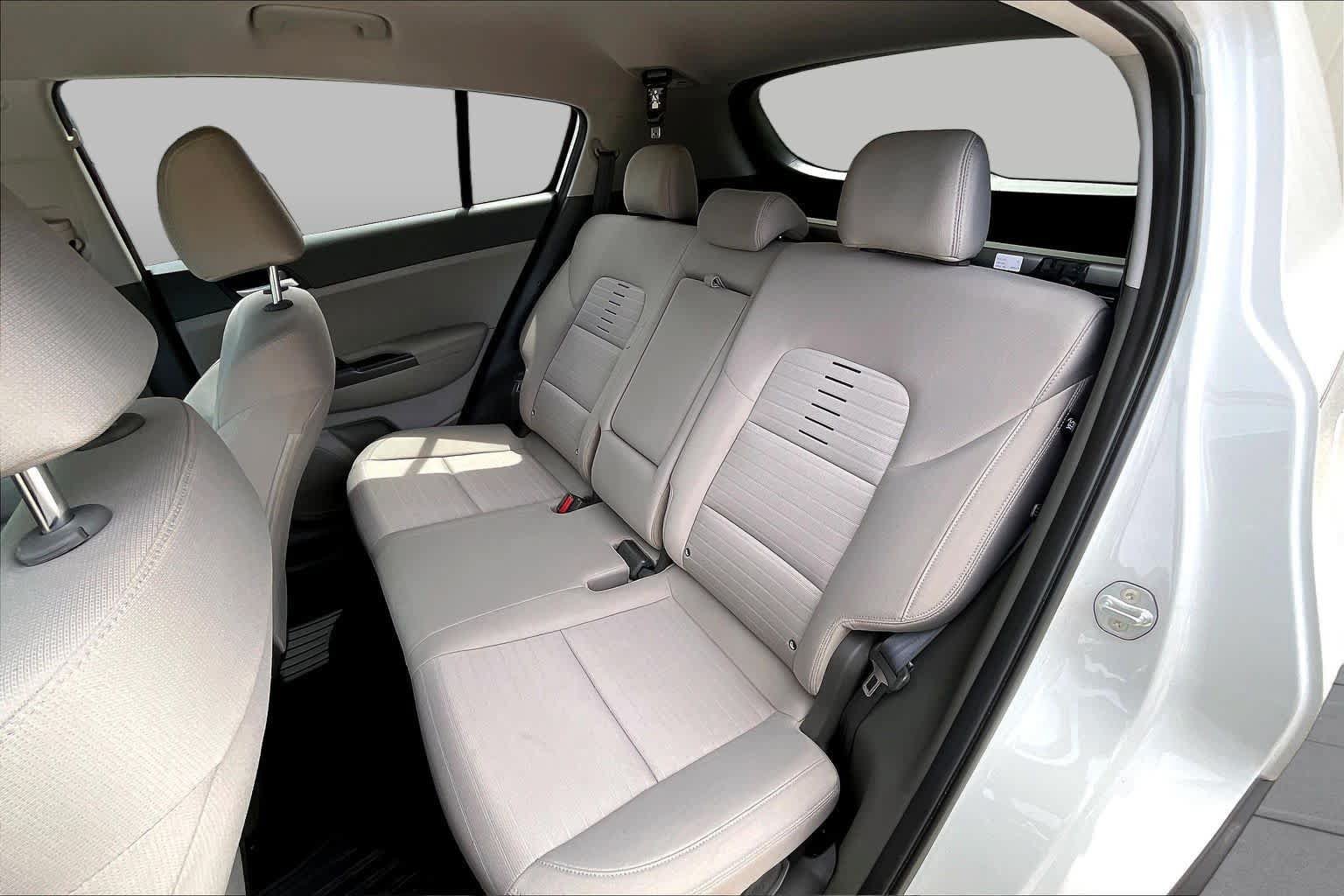 Used 2019 Kia Sportage LX w/ Option Group 017 FWD image 25