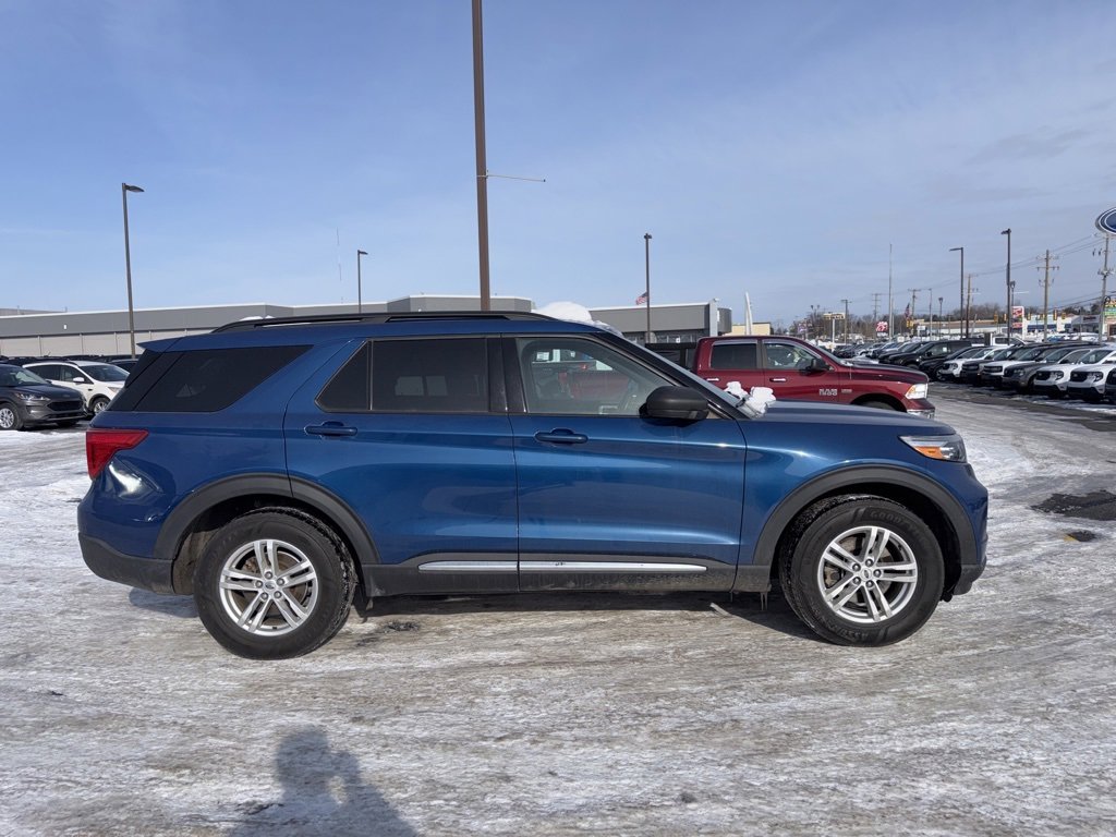 Used 2020 Ford Explorer XLT w/ Comfort Package image 8