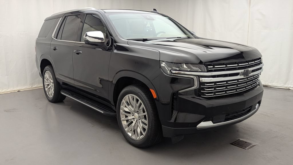 Used 2023 Chevrolet Tahoe Premier w/ Premium Package 2 AWD/4WD image 3