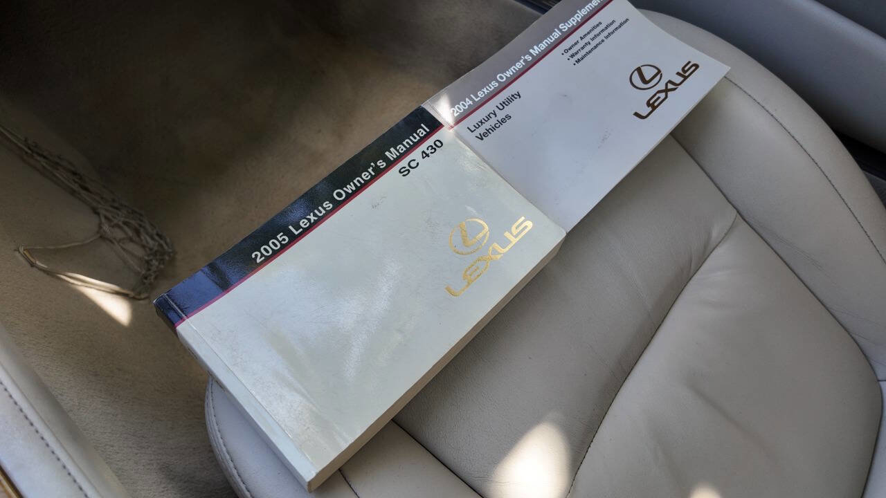 Used 2004 Lexus SC 430 Convertible image 18