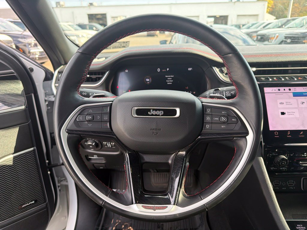 Used 2022 Jeep Grand Cherokee Trailhawk w/ ADV Protech Group II AWD/4WD image 21