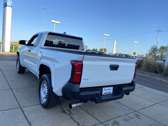 Used 2024 Toyota Tacoma SR image 9