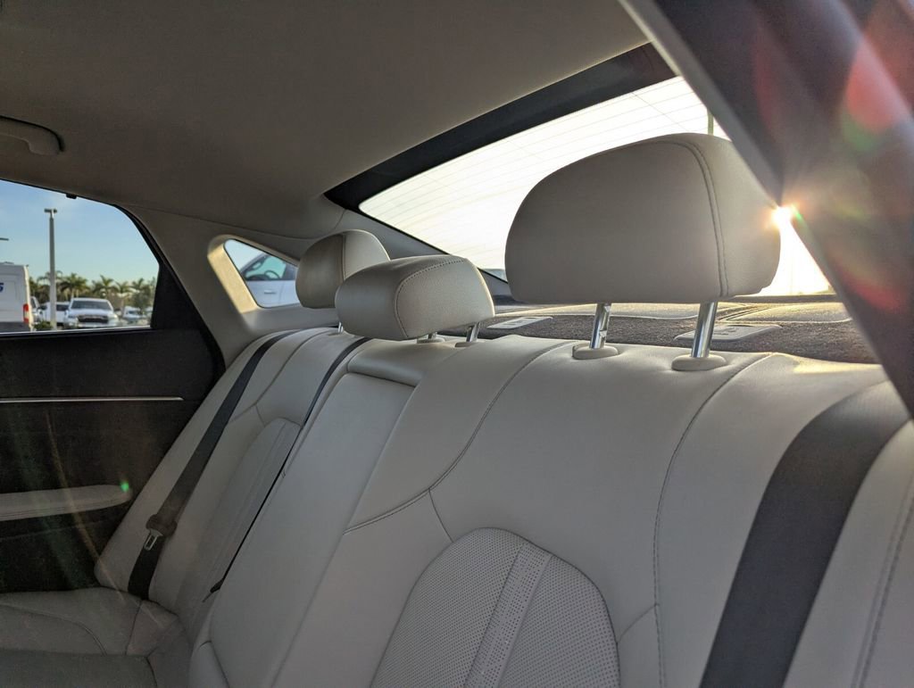 Used 2022 Hyundai Sonata Limited image 16
