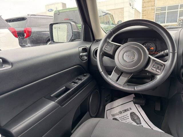 Used 2017 Jeep Patriot Latitude w/ Premium Sound Group image 18