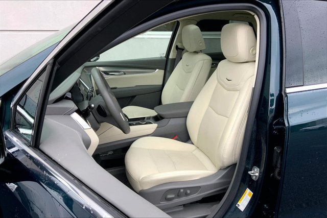 Used 2025 Cadillac XT5 Premium Luxury AWD/4WD image 25
