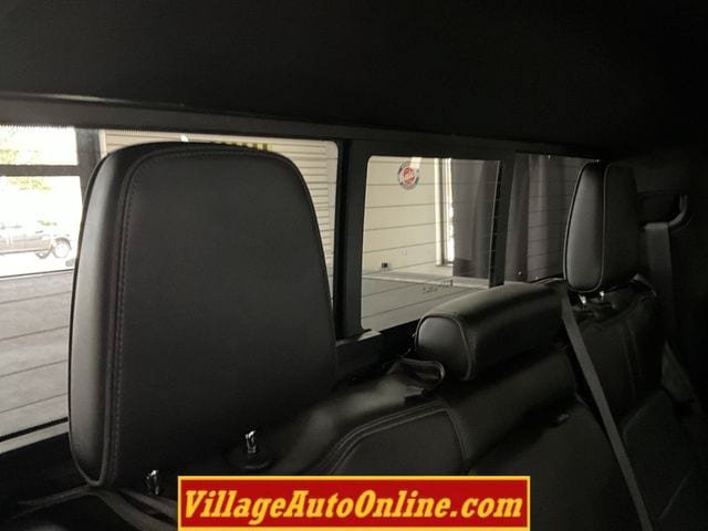 Used 2019 Chevrolet Silverado 1500 High Country w/ Technology Package AWD/4WD image 36