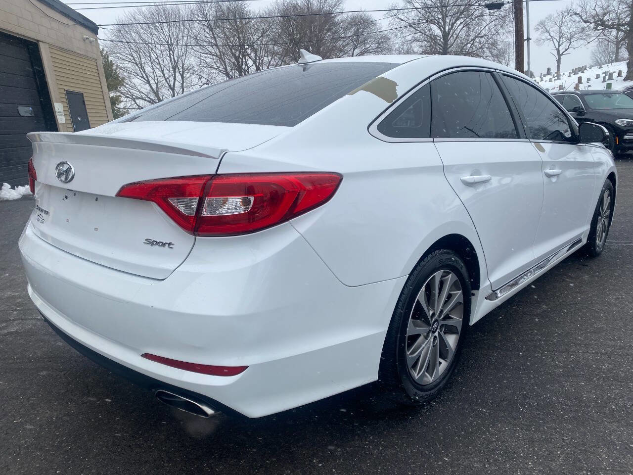 Used 2016 Hyundai Sonata Sport image 3