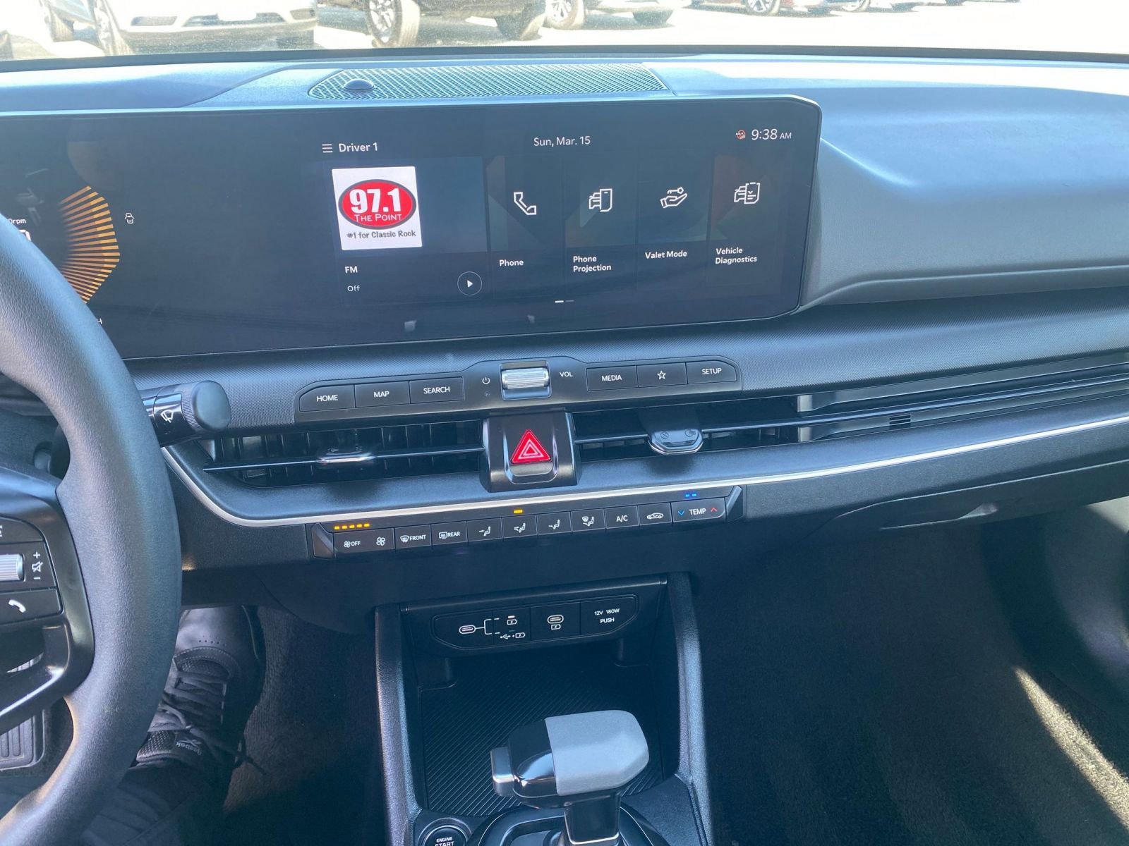 Used 2025 Kia K4 LXS image 17