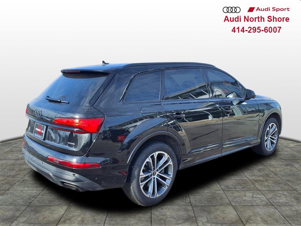 Used 2025 Audi Q7 2.0T Premium w/ Convenience Plus Package image 2