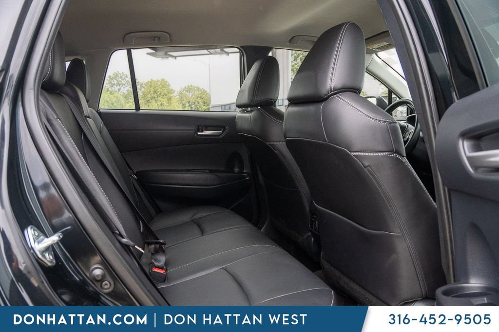 Used 2025 Toyota Corolla Cross XLE AWD/4WD image 19