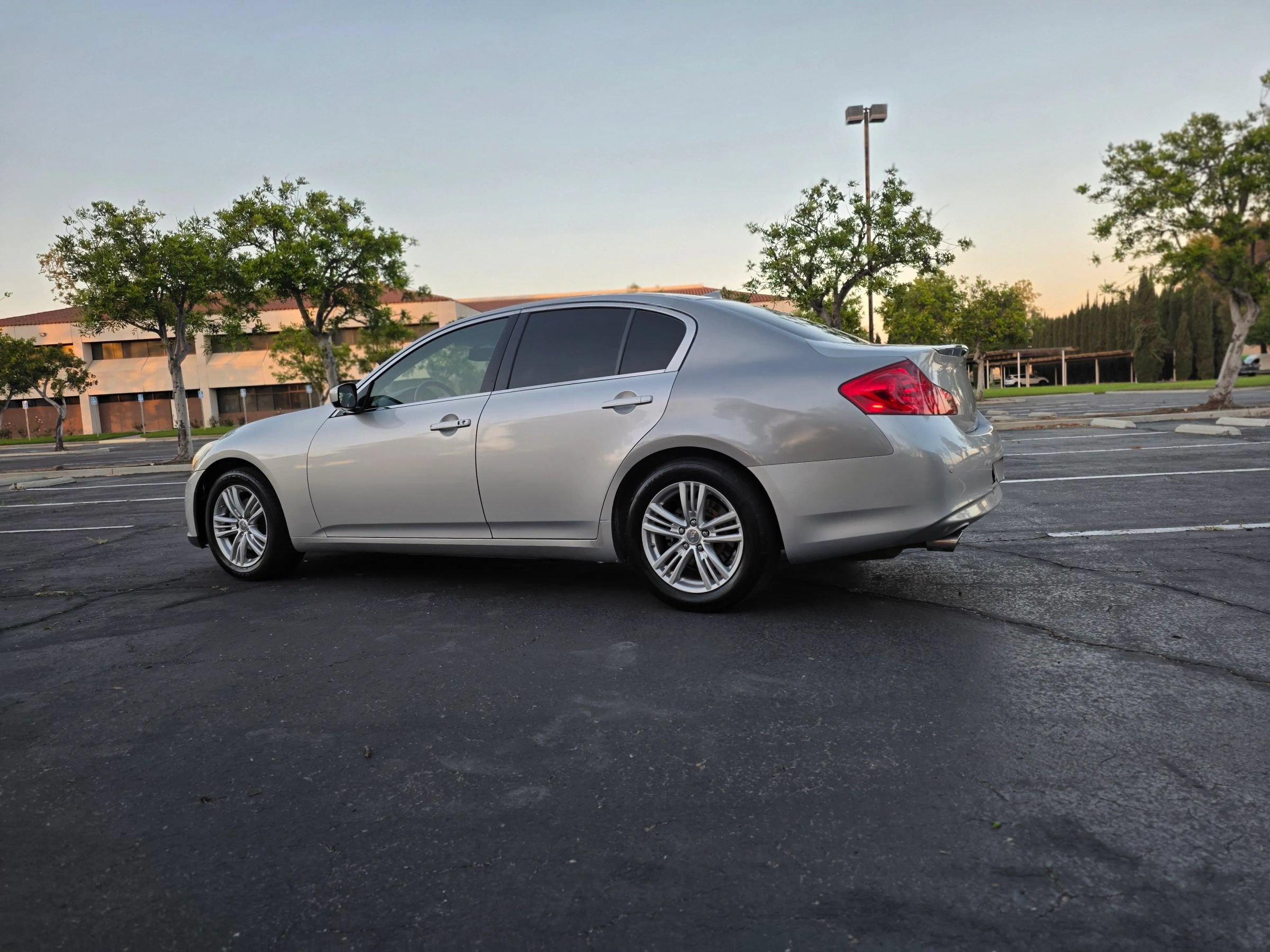 Used 2013 INFINITI G37 Journey w/ Premium Pkg RWD image 29