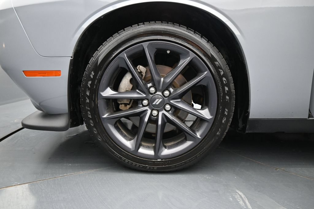 Used 2022 Dodge Challenger GT w/ Blacktop Package AWD/4WD image 25
