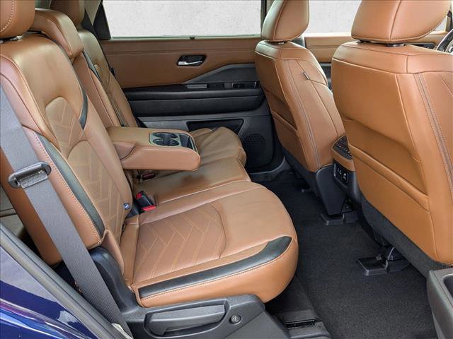 Used 2023 Nissan Pathfinder Platinum w/ Cargo Package image 21