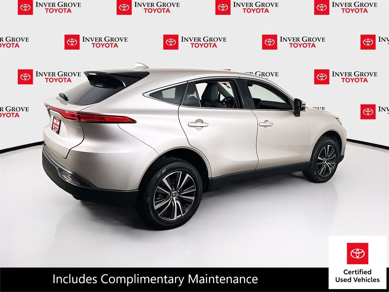 Certified 2024 Toyota Venza LE image 6