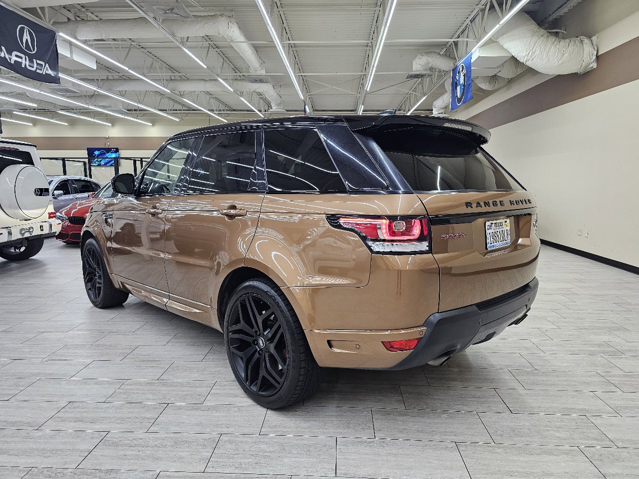 Used 2017 Land Rover Range Rover Sport HSE Dynamic image 9