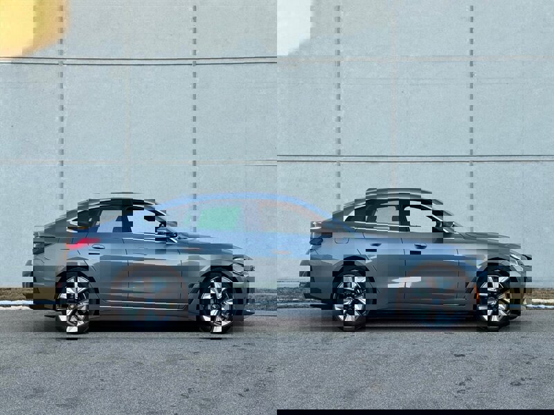 Used 2022 BMW i4 eDrive40 w/ Premium Package image 7