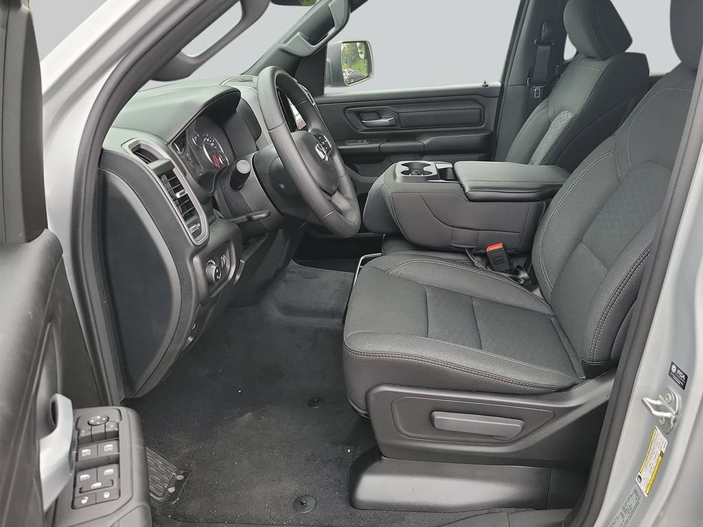 New 2026 RAM 1500 Express AWD/4WD image 14