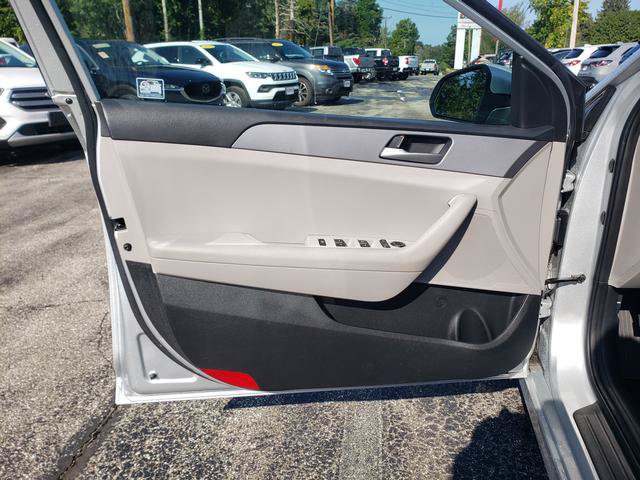 Used 2018 Hyundai Sonata SE FWD image 11
