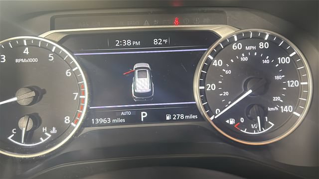 Used 2025 Nissan Pathfinder S AWD/4WD image 16