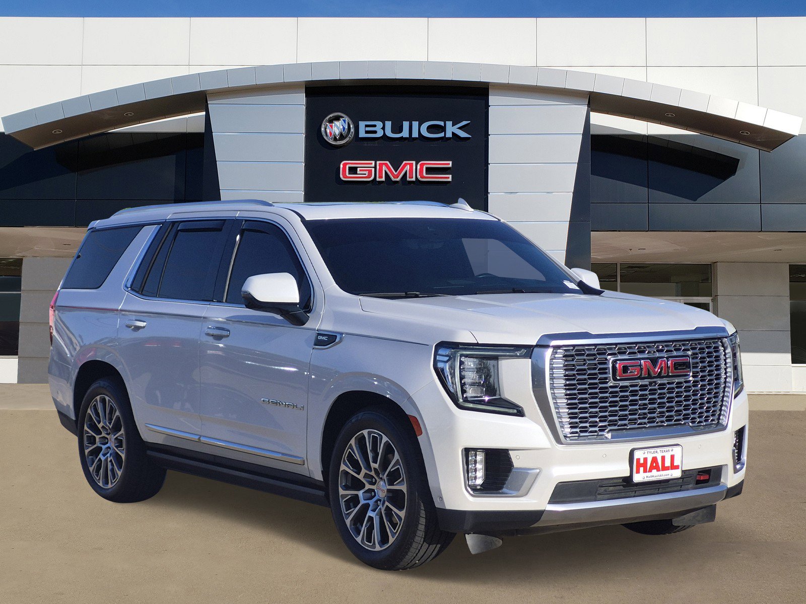 Certified 2024 GMC Yukon Denali w/ Denali Reserve Package image 1