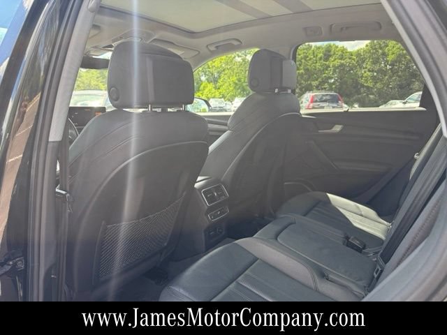 Used 2019 Audi Q5 Premium Plus w/ Premium Plus Package AWD/4WD image 16