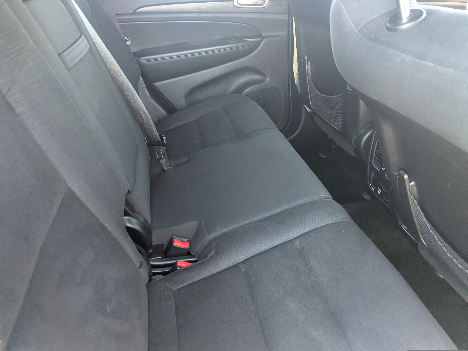 Used 2015 Jeep Grand Cherokee Laredo w/ Quick Order Package 23E image 14