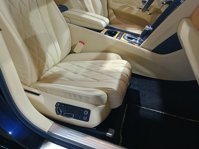 Used 2014 Bentley Flying Spur W12 AWD/4WD image 38