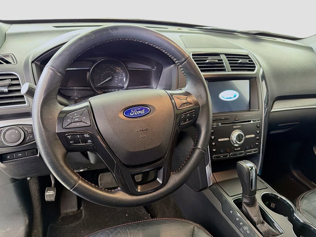 Used 2018 Ford Explorer Sport w/ Equipment Group 401A image 13