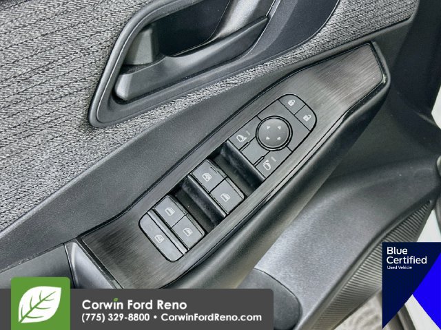 Used 2023 Nissan Rogue S AWD/4WD image 20
