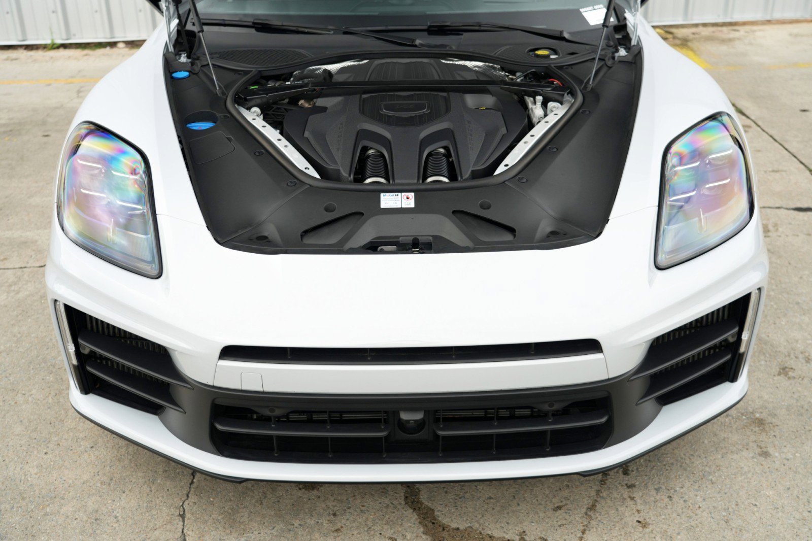 Used 2024 Porsche Panamera 4 w/ Premium Package image 8