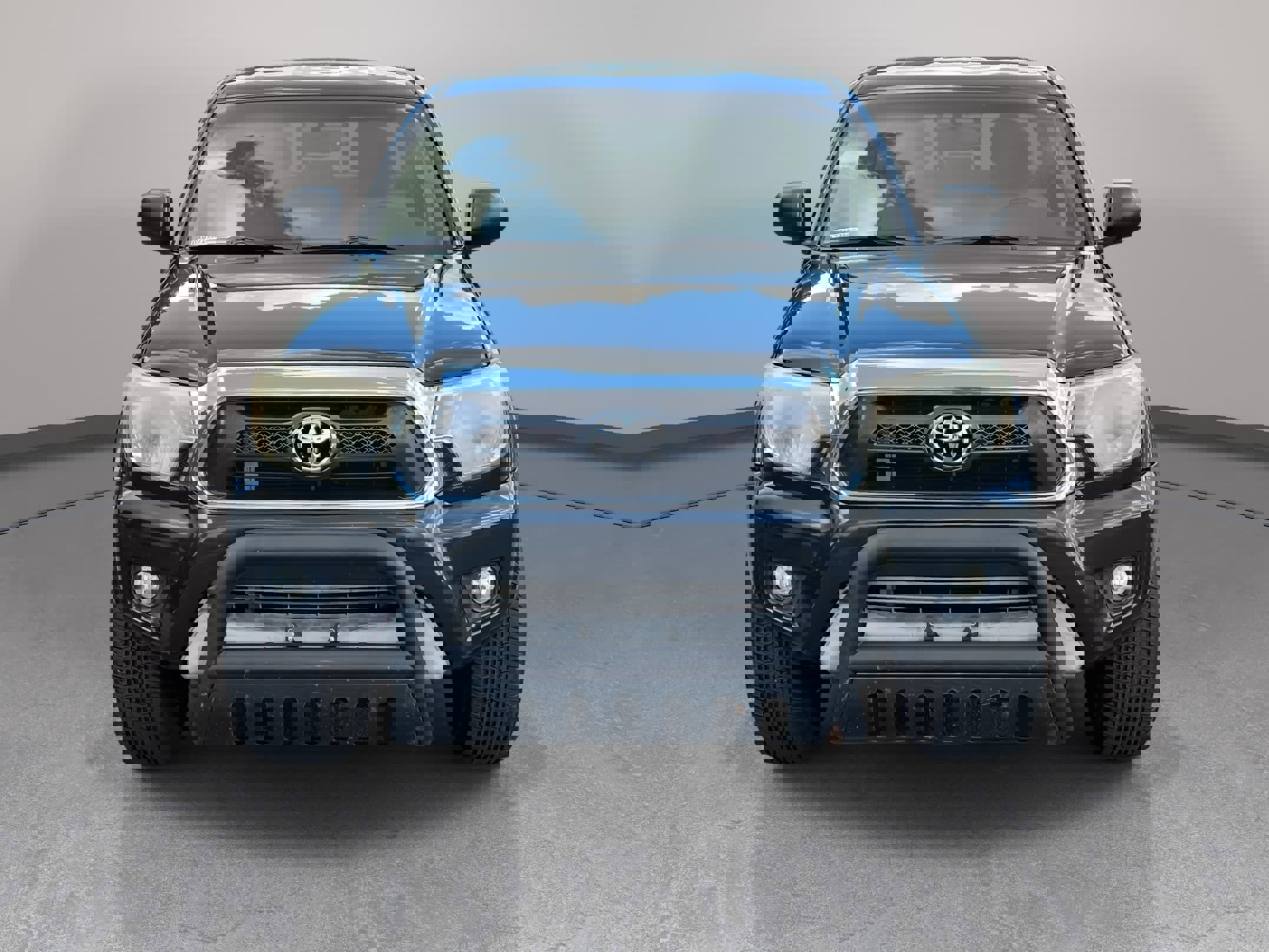 Used 2013 Toyota Tacoma 4x4 Double Cab w/ SR5 Pkg image 2