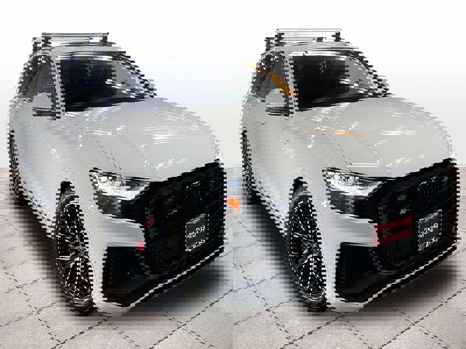 Used 2022 Audi Q8 Prestige image 2