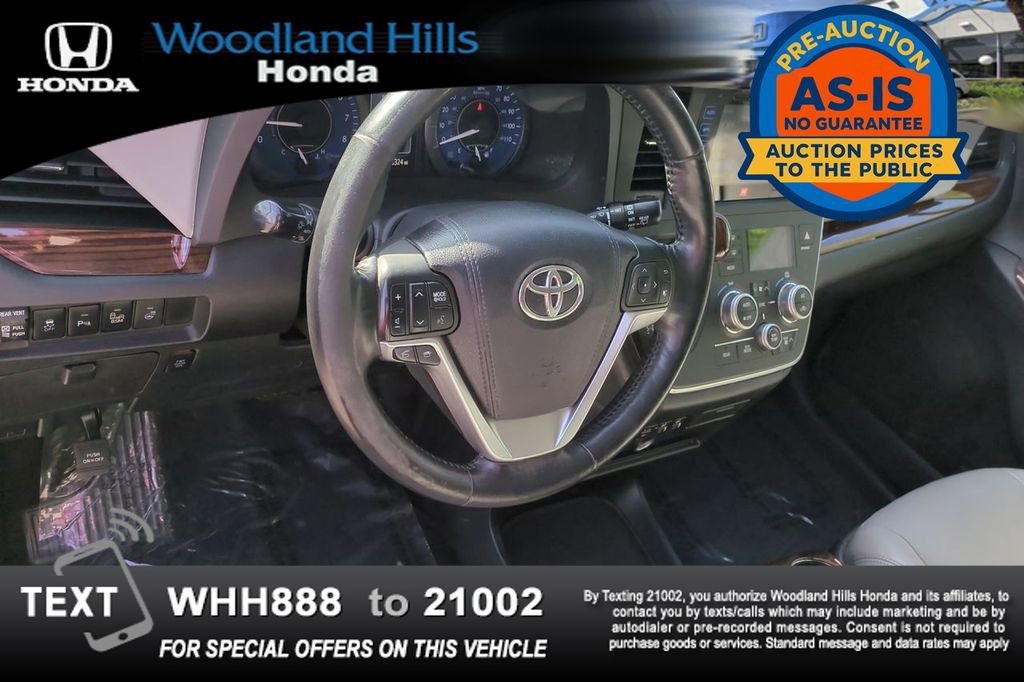 Used 2015 Toyota Sienna Limited image 9
