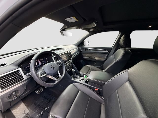 Used 2023 Volkswagen Atlas Cross Sport SEL R-Line image 21