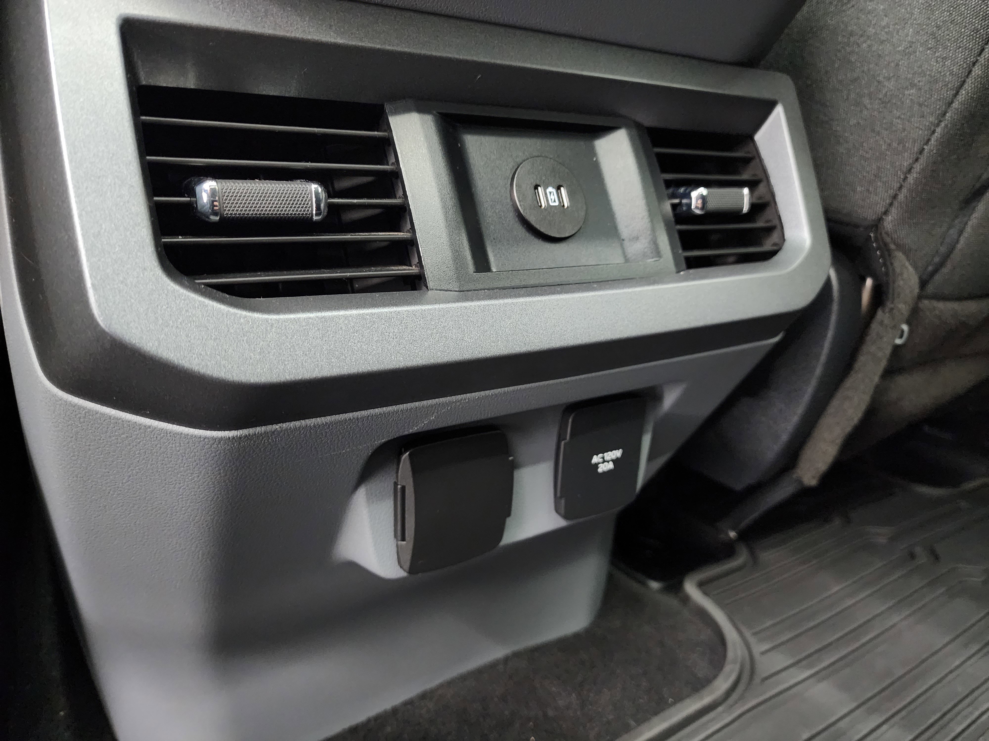 Used 2023 Ford F350 XLT w/ Tremor Off-Road Package image 41